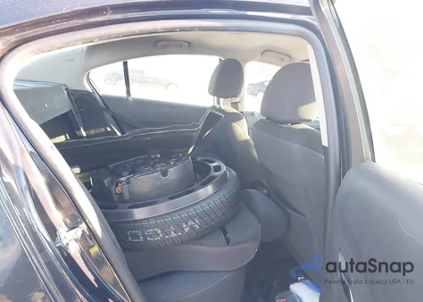 2015 Chevrolet Cruze 1Lt Auto из США, поврежденный, VIN 1G1PC5SB6F7288696